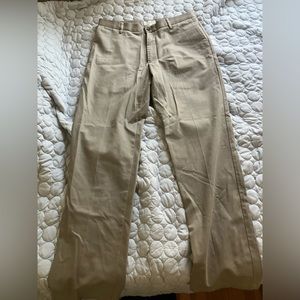 Straight Fit Khaki Dockers. 34 X 34